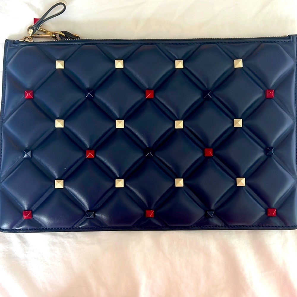 Excellent condition Valentino clutch used a couple of times.